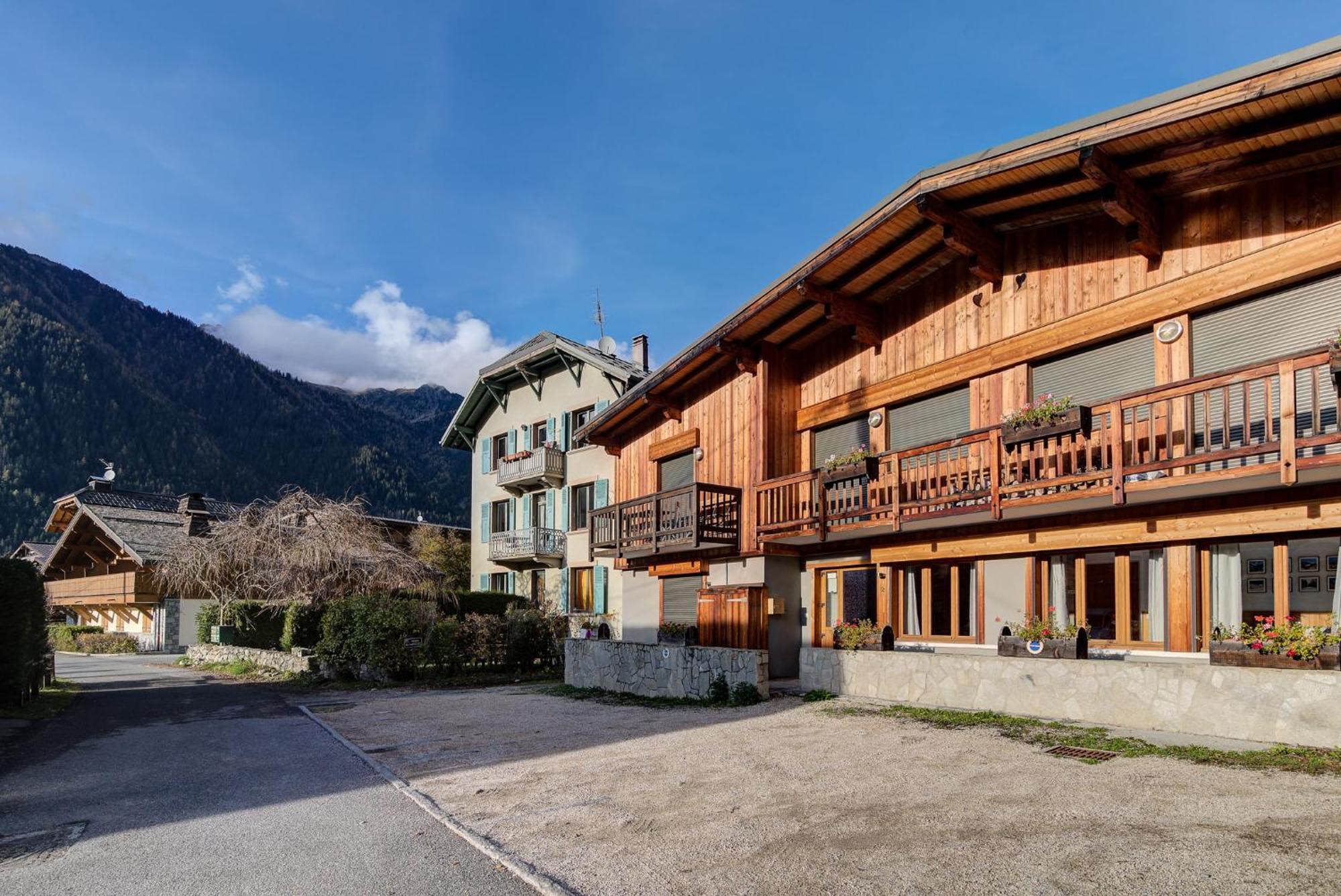 Apartment Biolay - Alpes Travel - Central Chamonix - Sleeps 6 מראה חיצוני תמונה