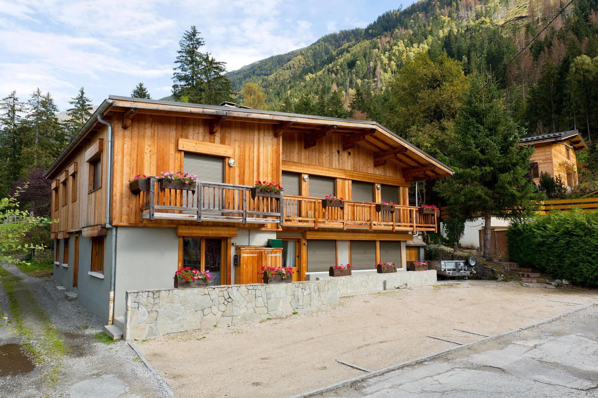 Apartment Biolay - Alpes Travel - Central Chamonix - Sleeps 6 מראה חיצוני תמונה